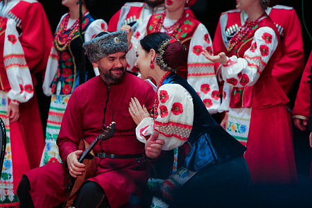 Кубанский казачий хор завершил серию Рождественских концертов и уже готовится к новым выступлениям с программой «Русские мы!»